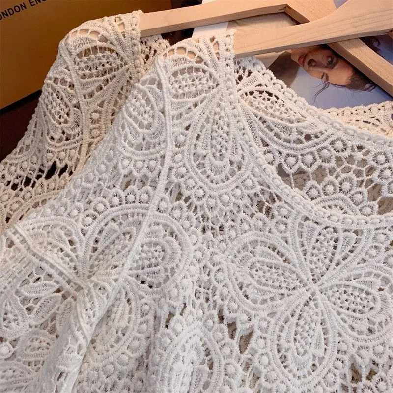 

New Versatile Retro Sweet Lace Cut-out Crochet Shawl Cropped Top Summer Three Quarter-sleeve Hollow Out Top