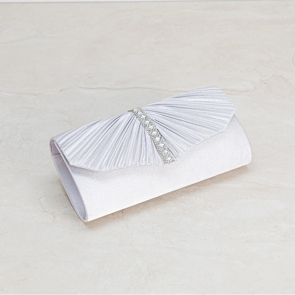 

Gold Envelope Bag Glossy Evening Clutch Bag Fashion Elegant Purse Fashionable Wedding Party Handbag For Red Carpet Events
