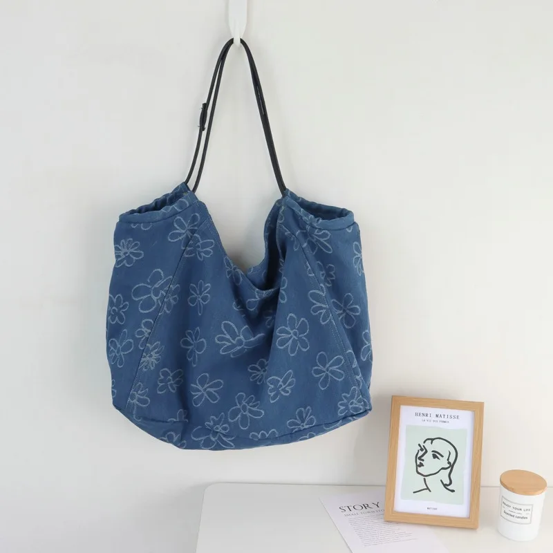 

2025Корейский стиль, новая европейская и американская ретро-новая джинсовая сумка в китайском стиле, большая вместительная сумка, винтажная сумка с милым цветком