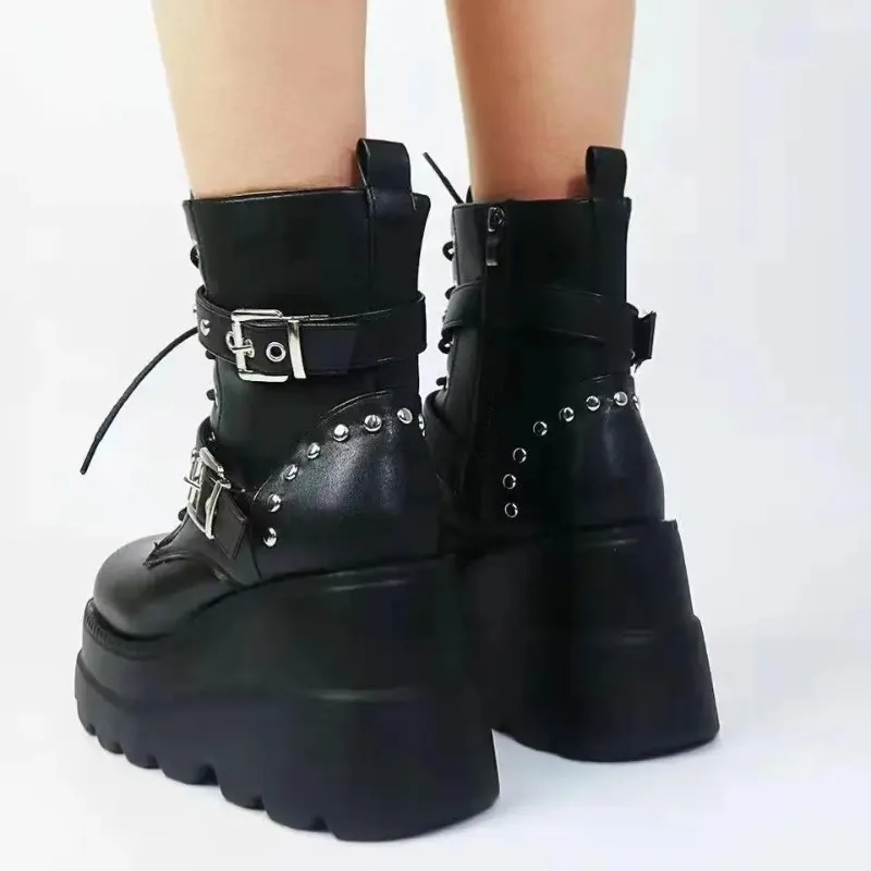 2025 Ankle Boots Platform Wedge Super High Heel Gothic Metal Heart Female Pumps Autumn Ladies Belt Round Toe Lolita Punk Shoe