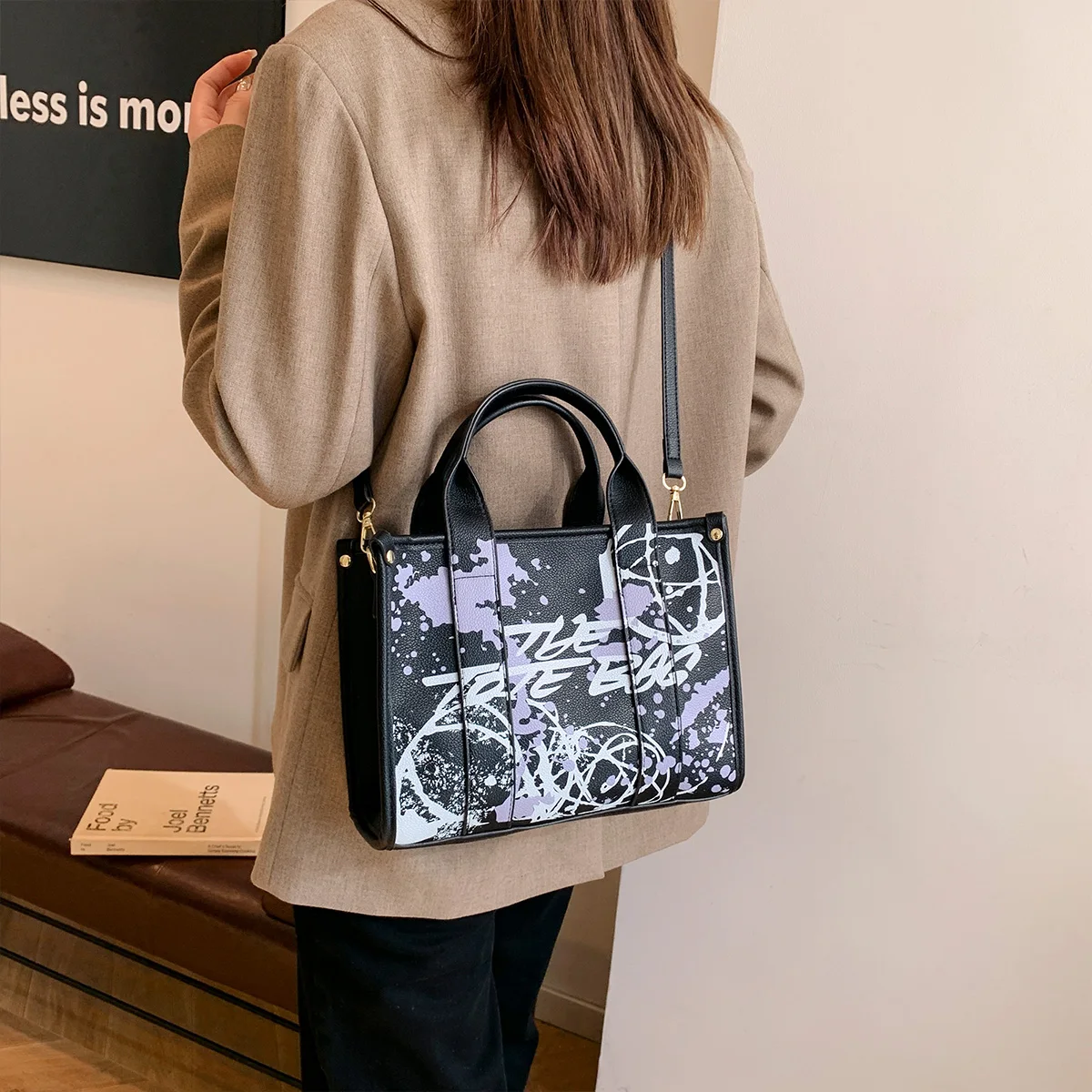 

Multifunction Vintage Graffiti Shoulder Bag Leather Texture Letter Print Lightweight Large Capacity PU Water Resistant Zipper