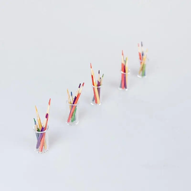 Accessoires de scène d'apprentissage pour maison de poupée 1:12, petit porte-gobelet Miniature avec crayon de couleur, 6 pièces