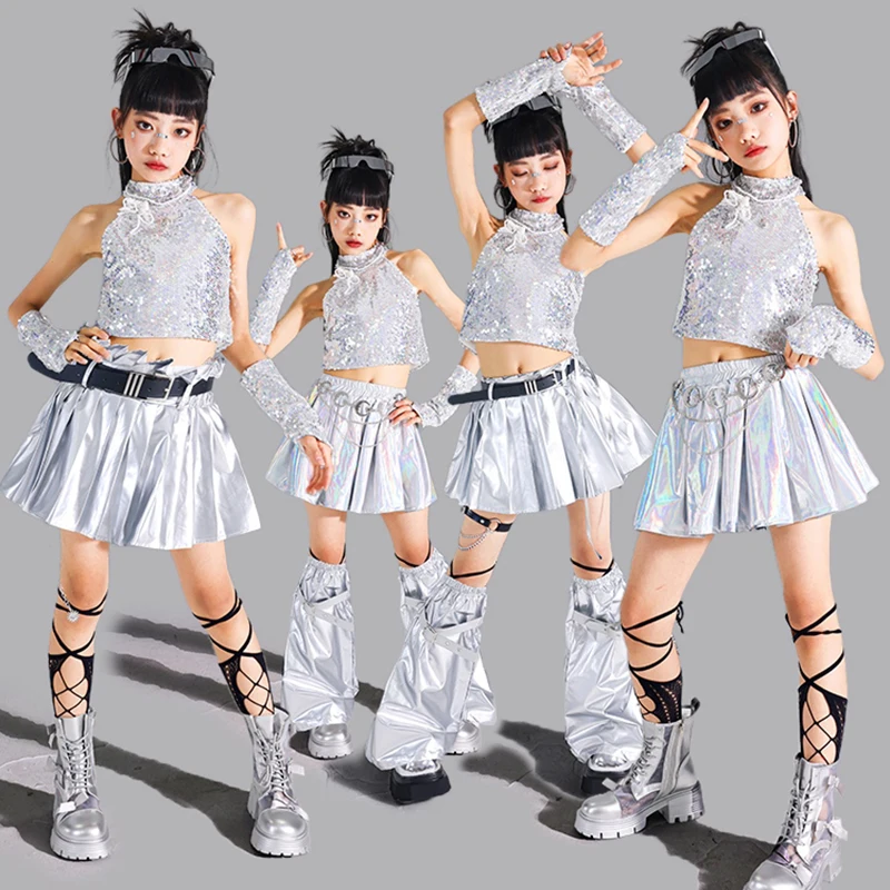 

Silver Jazz Dance Suit For Girls Kpop Dance Show Stage Outfit Sequin Vest Pleated Skirt Kids Model Performance Trendy Suit 2105