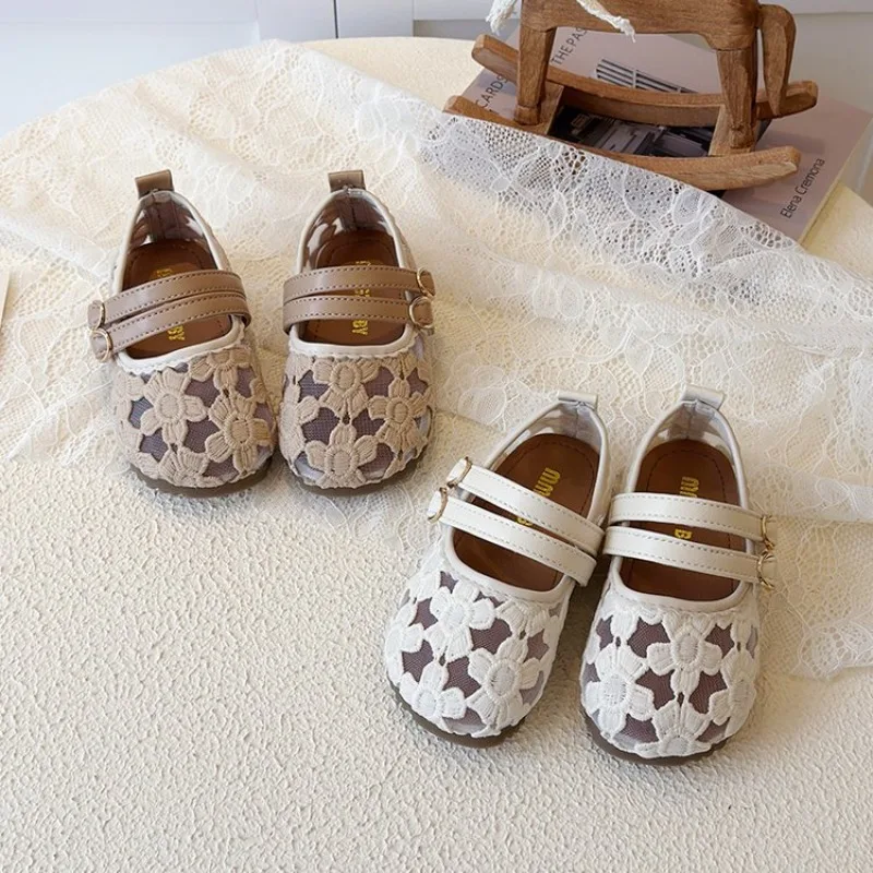 2026 Flowers Embroidery Children Flats Shoes Spring Summer Mesh Solid Girls Princess Shoes Breathable Non Slip Party Shoes
