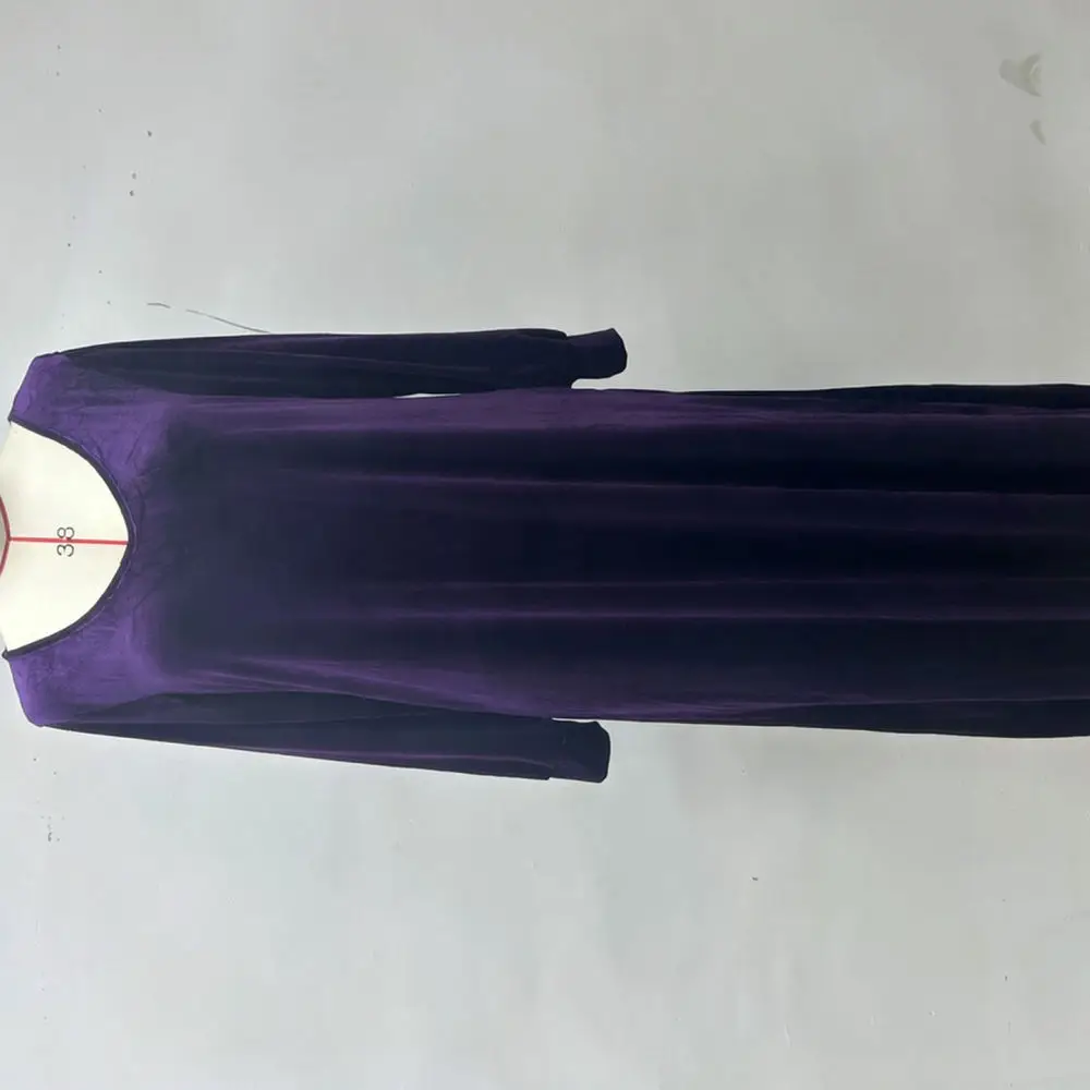 Elegant Women Velvet Dress Long Sleeve Slim Fit Maxi Gown Vintage Style Casual Round Neck Solid Color Autumn Apparel