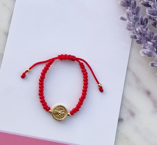 سوار أطفال من الخرز النحاسي من سان بينيتو