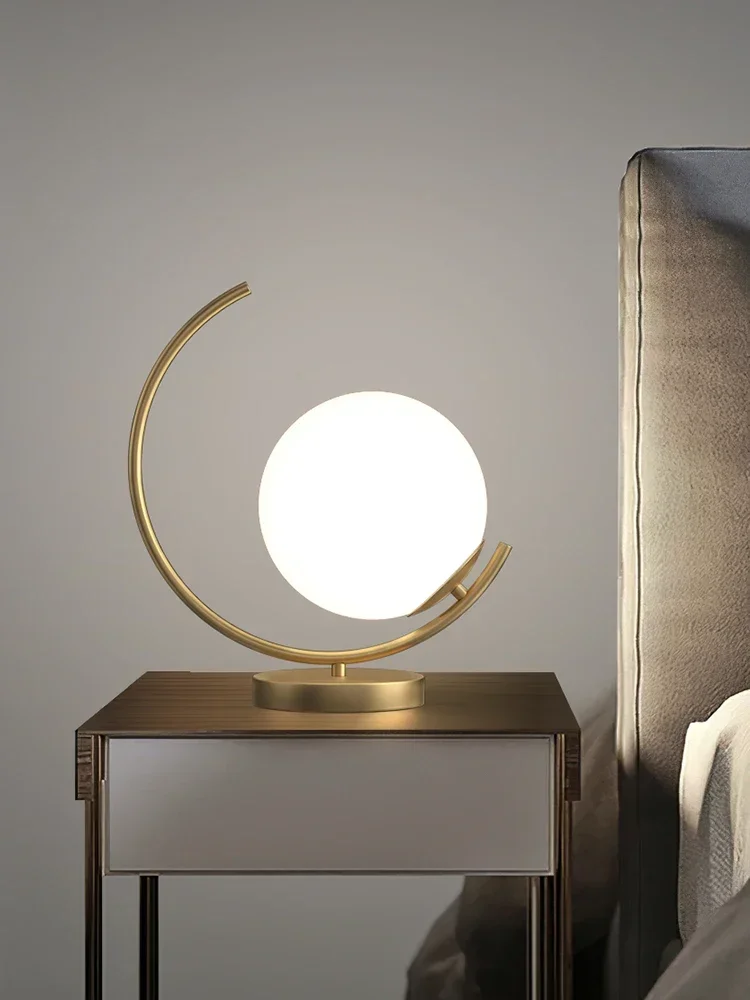 

Art Copper Table Lamp Nordic Modern Minimalist Bedroom Hotel Study Room Decoration Bedside Table Lamp