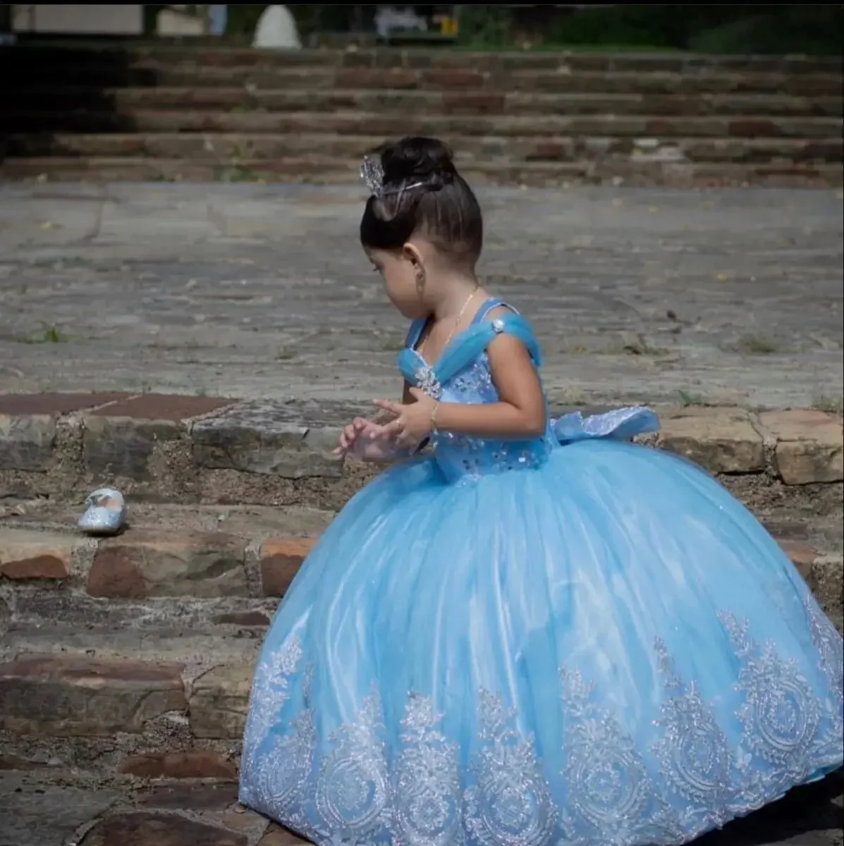 

Customized Sky Blue Flower Girl Dress For Wedding Appliques Puffy Floor Length Bow Classic Princess Birthday Party Pageant Gown