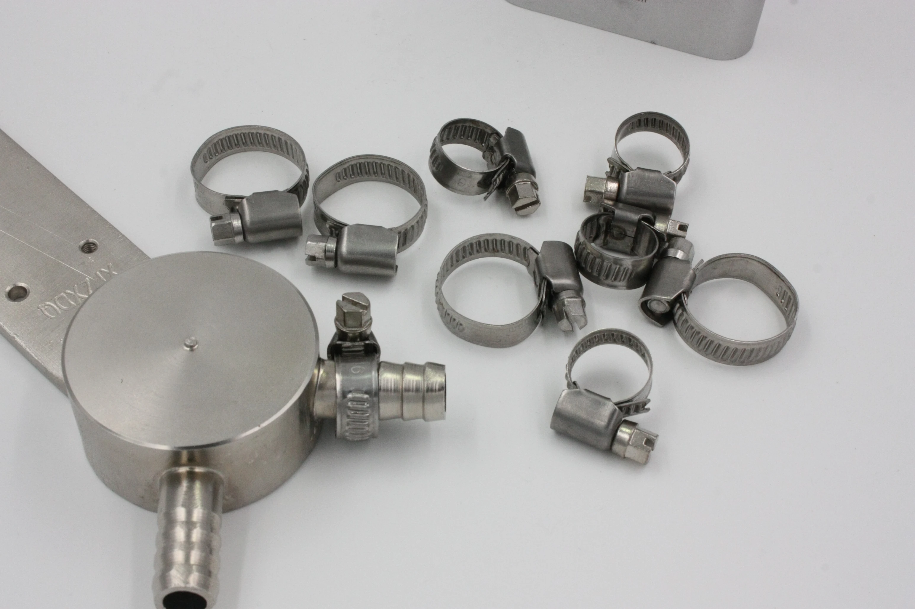 

Various specifications of 304 stainless steel hose clamps, clamps, pipe clamps, water pipe fasteners 100pcs