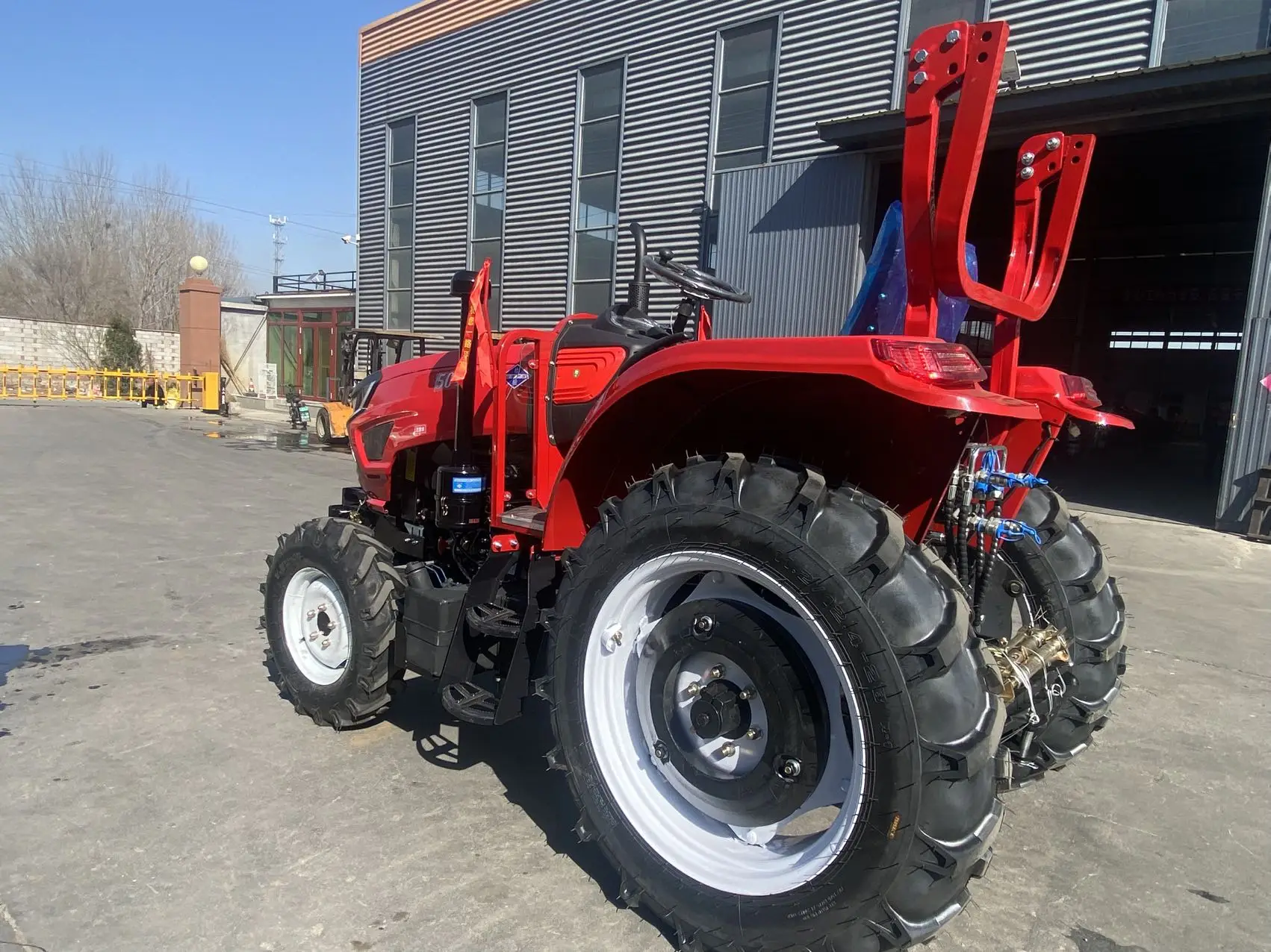 504 df504 80 hp 4x4 agricultural tractor