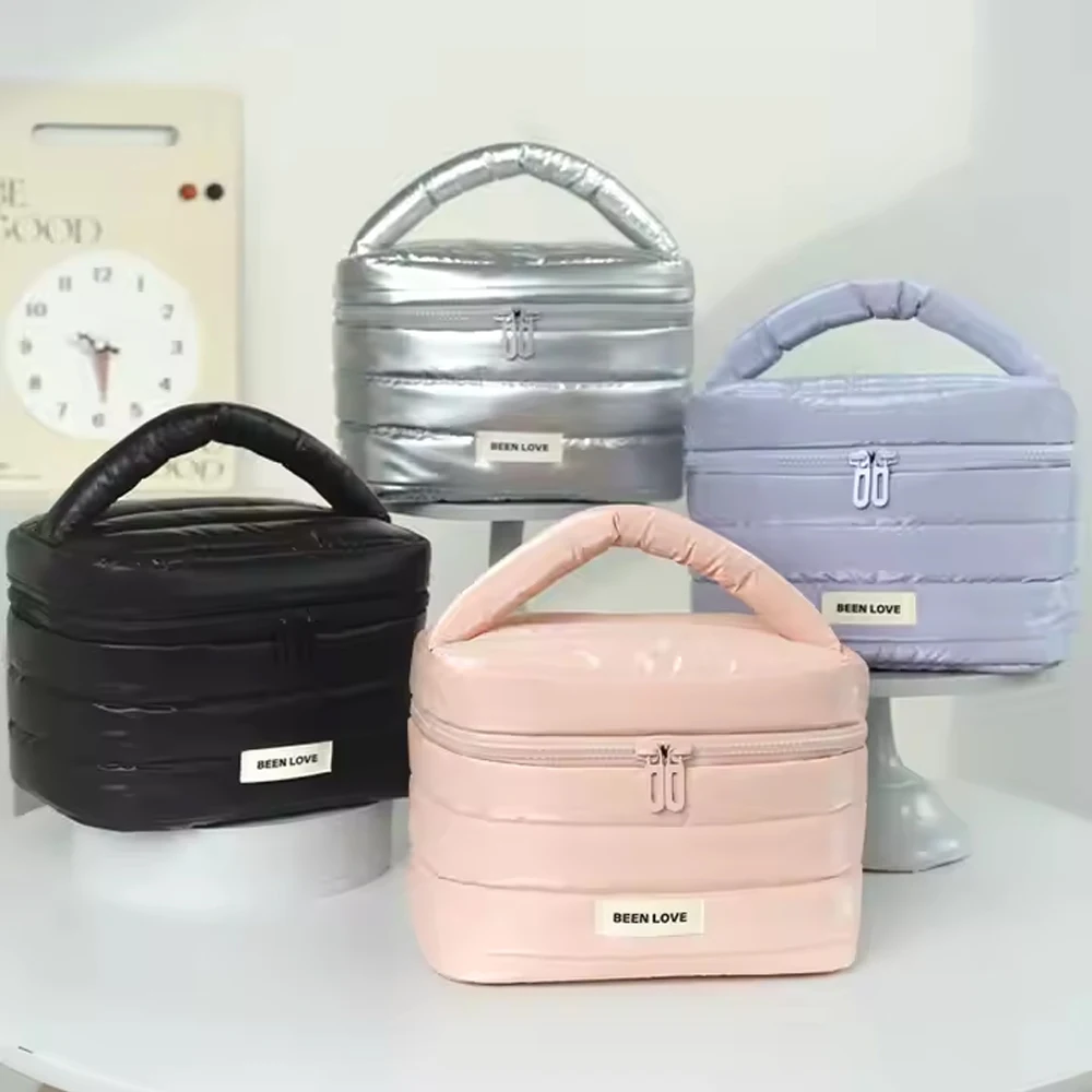 Portable Fashion Quilted Cosmetic Bag Handheld Travel Makeup Bag Down Cloth Storage Bag Girl Waterproof Toiletry Cosmetic Bag
