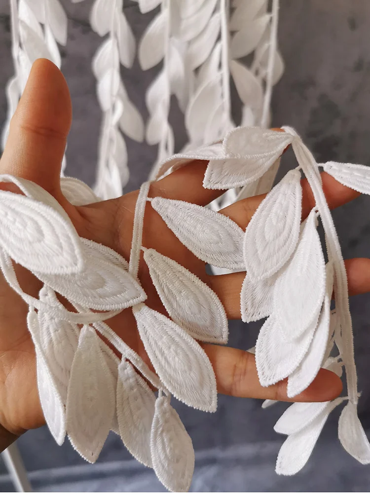 3D-Konkav-Stickerei-Blattspitzenbesatz, hochwertige und dicke Designer-Materialien – Detail 7