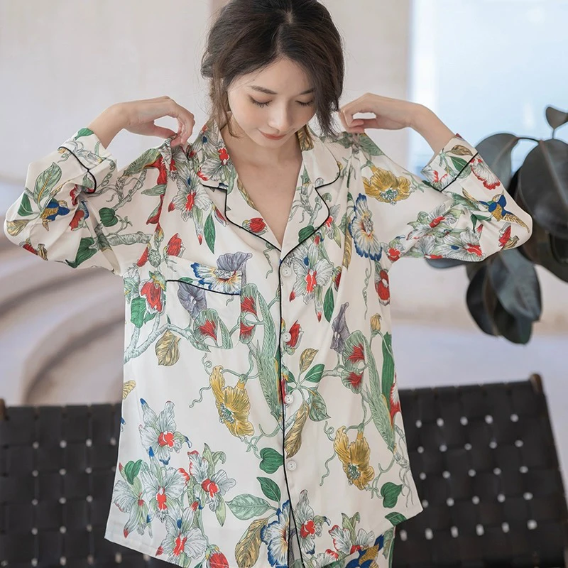 

Flower Print Pajamas 2pcs Sleepwear Set with Trousers Satin Lapel Sleepwear Button-Down Nightgown Loungewear New Year Pyjamas