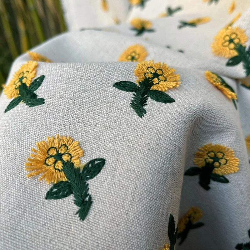 

50x125cm Chic Art Daisy Embroidery flax Fabric Cotton Linen 3D Daisy Jacquard Fabric For Diy Dress Garments Bag Cushion Material