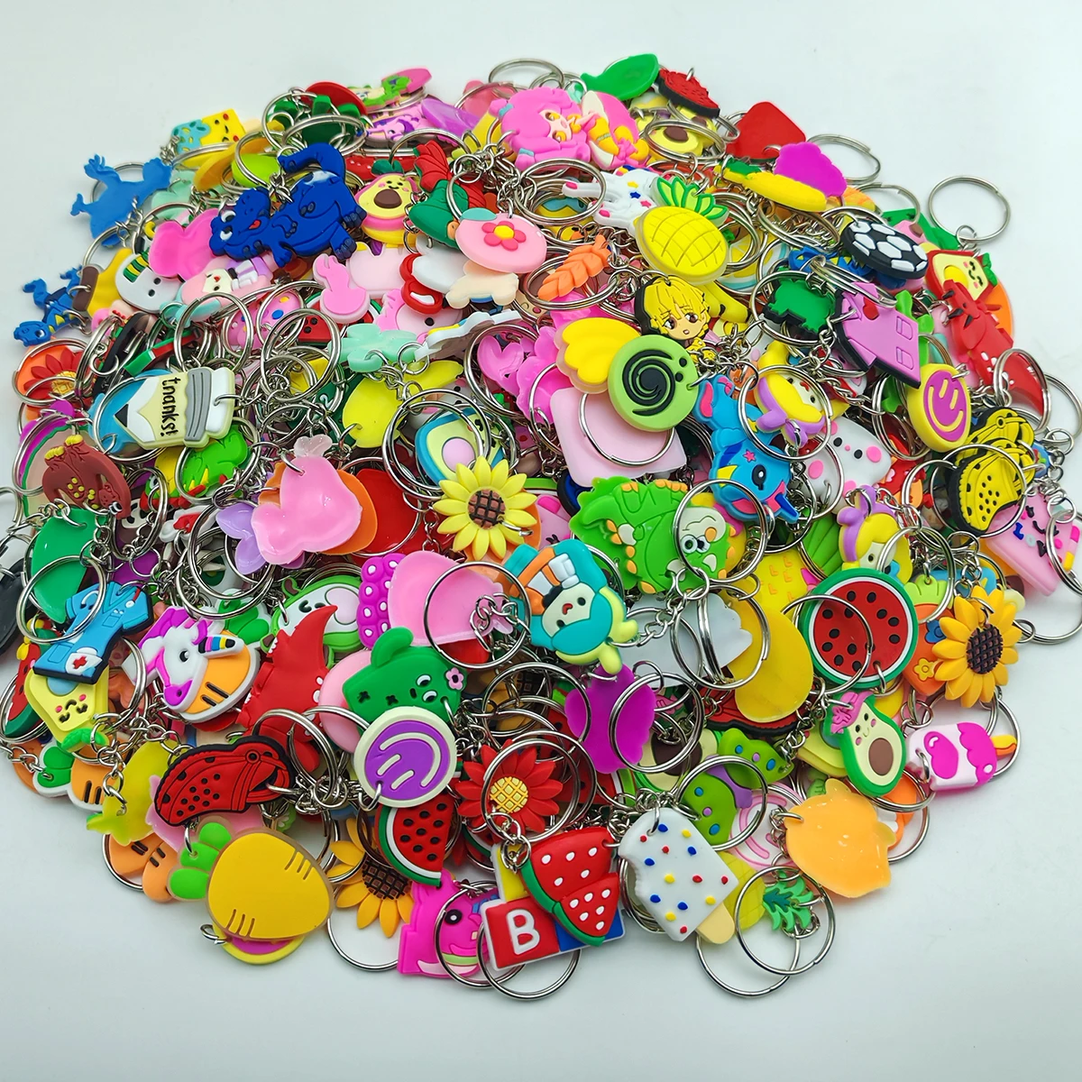 60Pcs (Mix) Random style Cartoon keychain， Ornament Bag Wallet Pendant keyring Classroom prizes ，Birthday party Gifts