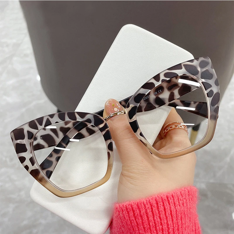 Rote Lesebrille im Cat-Eye-Design mit Blaulichtfilter, Transparenter Brillenrahmen, Übergroße Computerbrille – Detail 4
