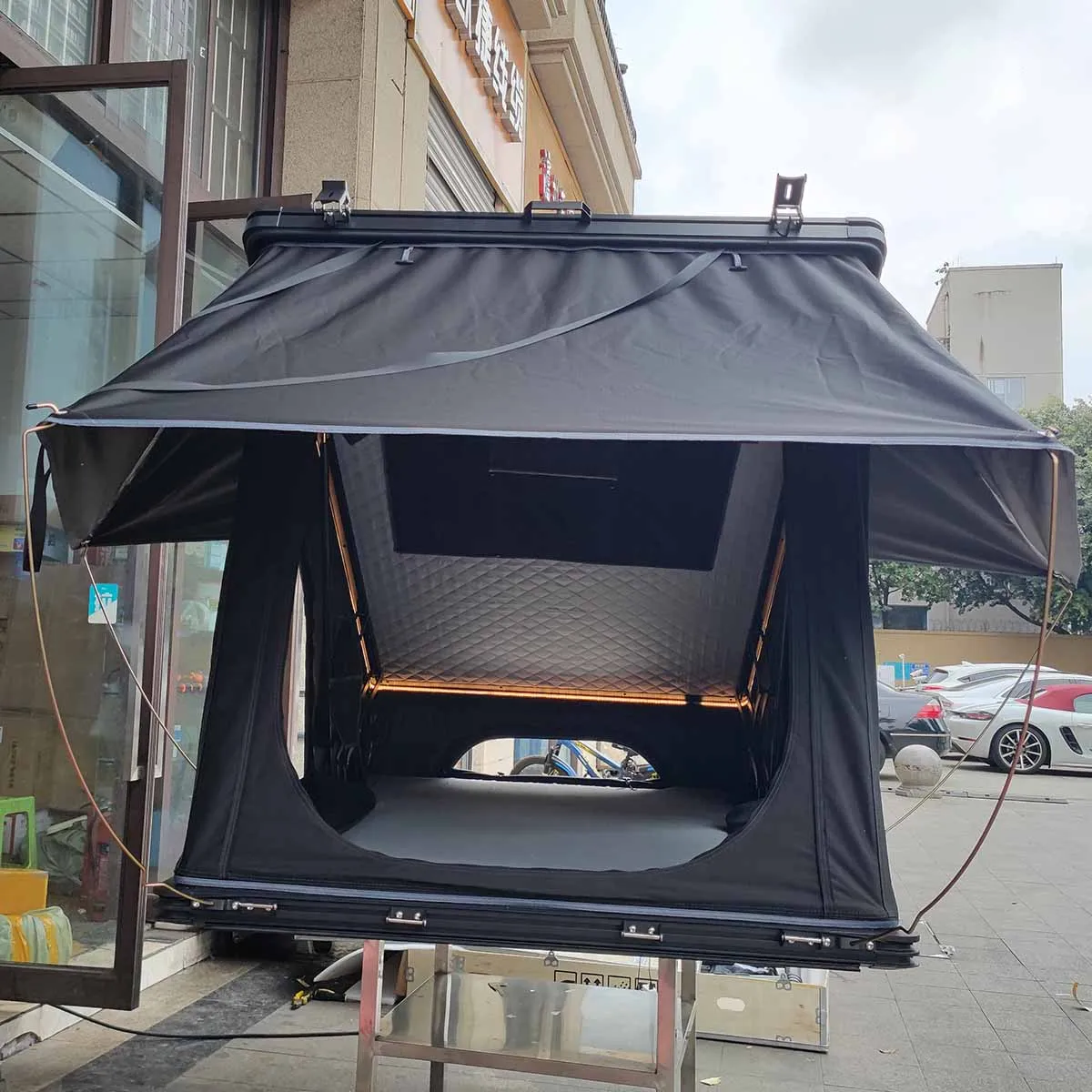 Рисунок 2 - BIENTE Открытая палатка на крыше