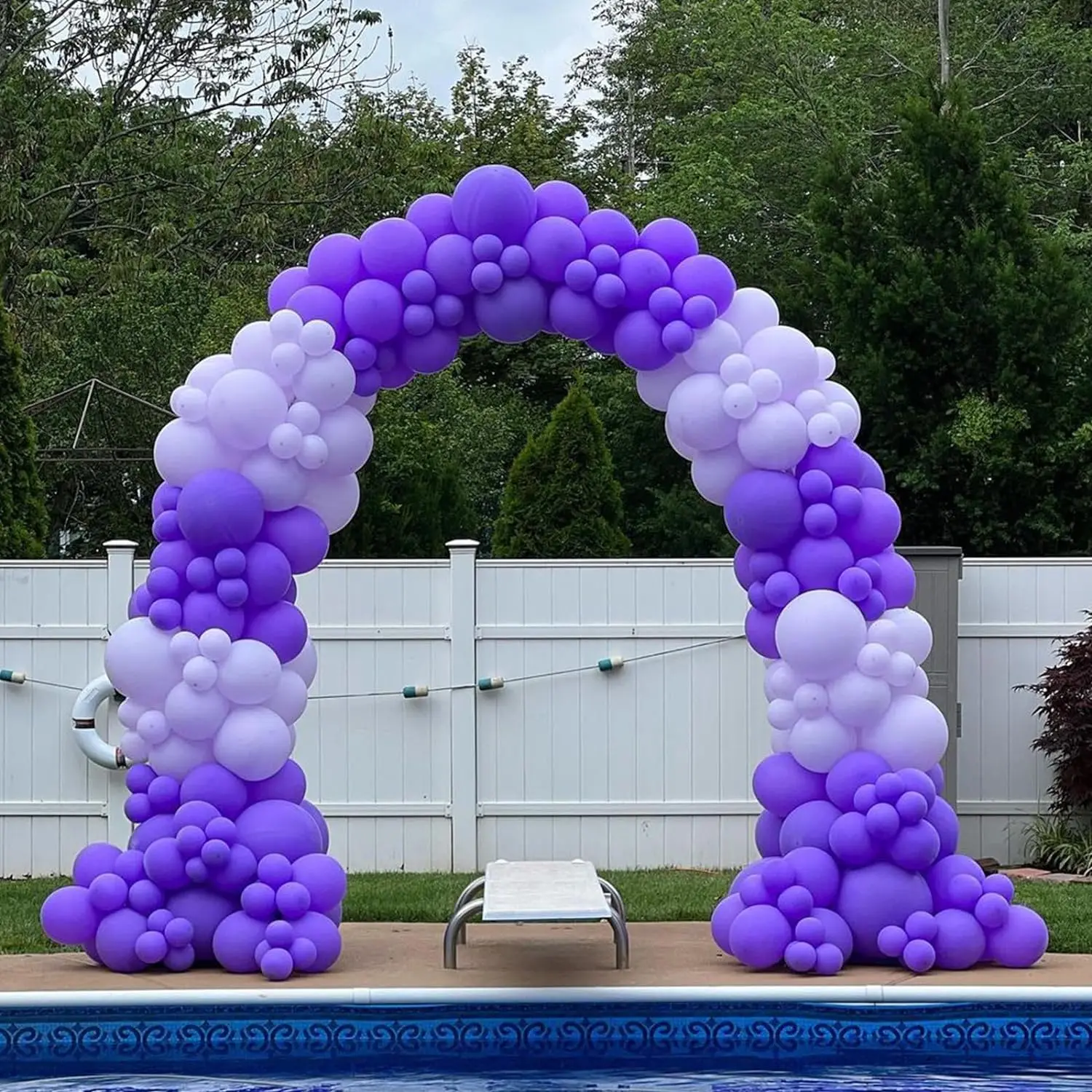 202PCS Lila Latex Ballon Set Geeignet für Geburtstagsfeiern, Hochzeiten, Valentinstag Party Dekoration
