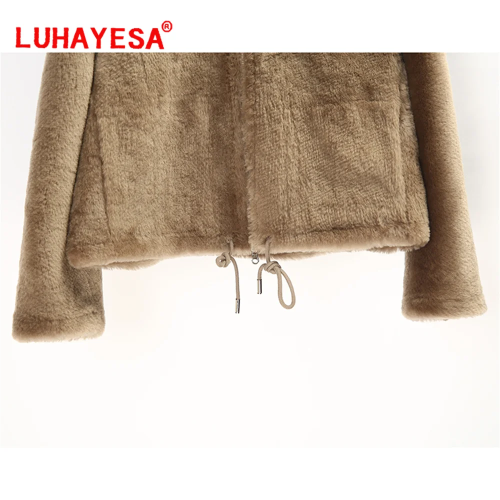 2024 senhoras pele de cordeiro shearling casaco feminino com capuz camelo luhayesa inverno senhoras jaquetas de couro genuíno