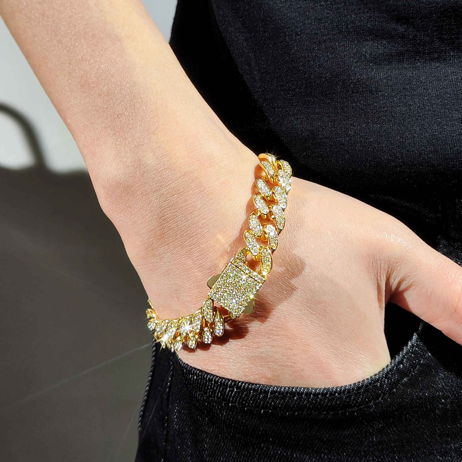 Luxury Iced Out Cuban Chain Bracelet for Men Women, Gold Color Rhinestone Link Wristband, Hip Hop Street Jewelry Gift