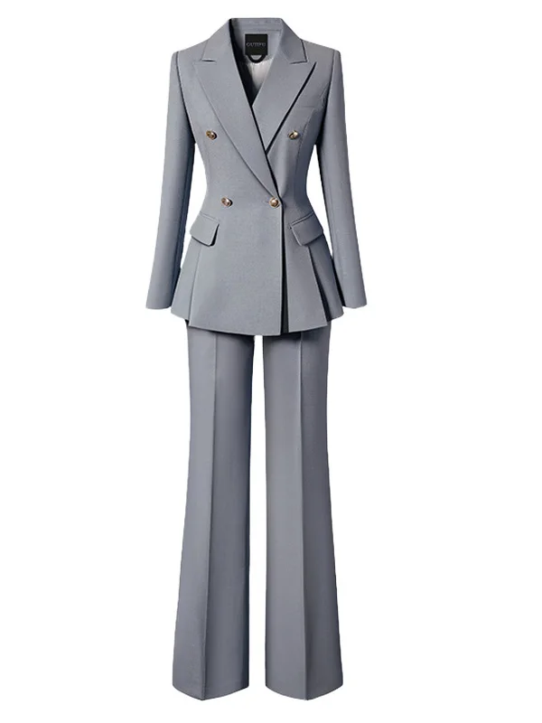 ชุดสูทผู้หญิงทรงเข้ารูป Ele Slim Fit รุ่น Profional ผ้าโพลีเอสเตอร์ผสม เหมาะสำหรับทำงาน เดินทาง หรือใส่ทำงานในสำนักงาน