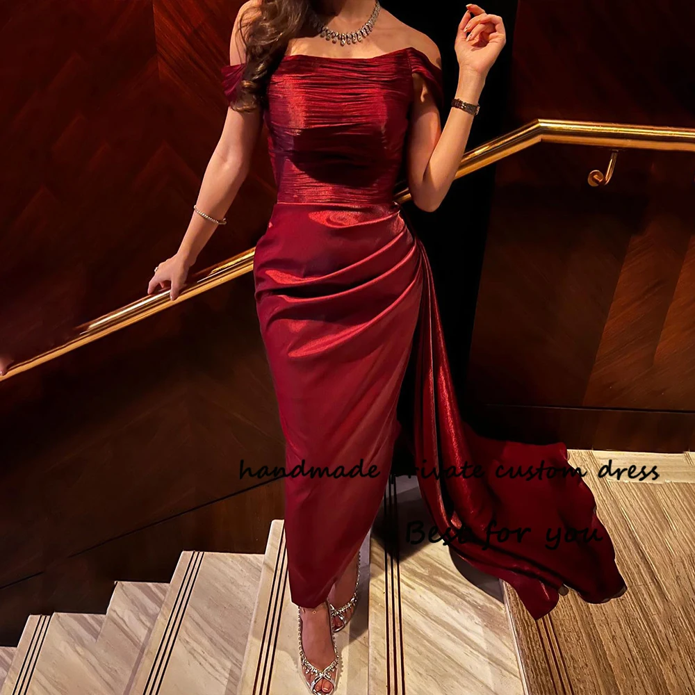 

Burgundy Mermaid Evening Dresses Off Shoulder Pleats Satin Arabian Dubai Formal Dress with Slit Train Long Prom Party Gowns