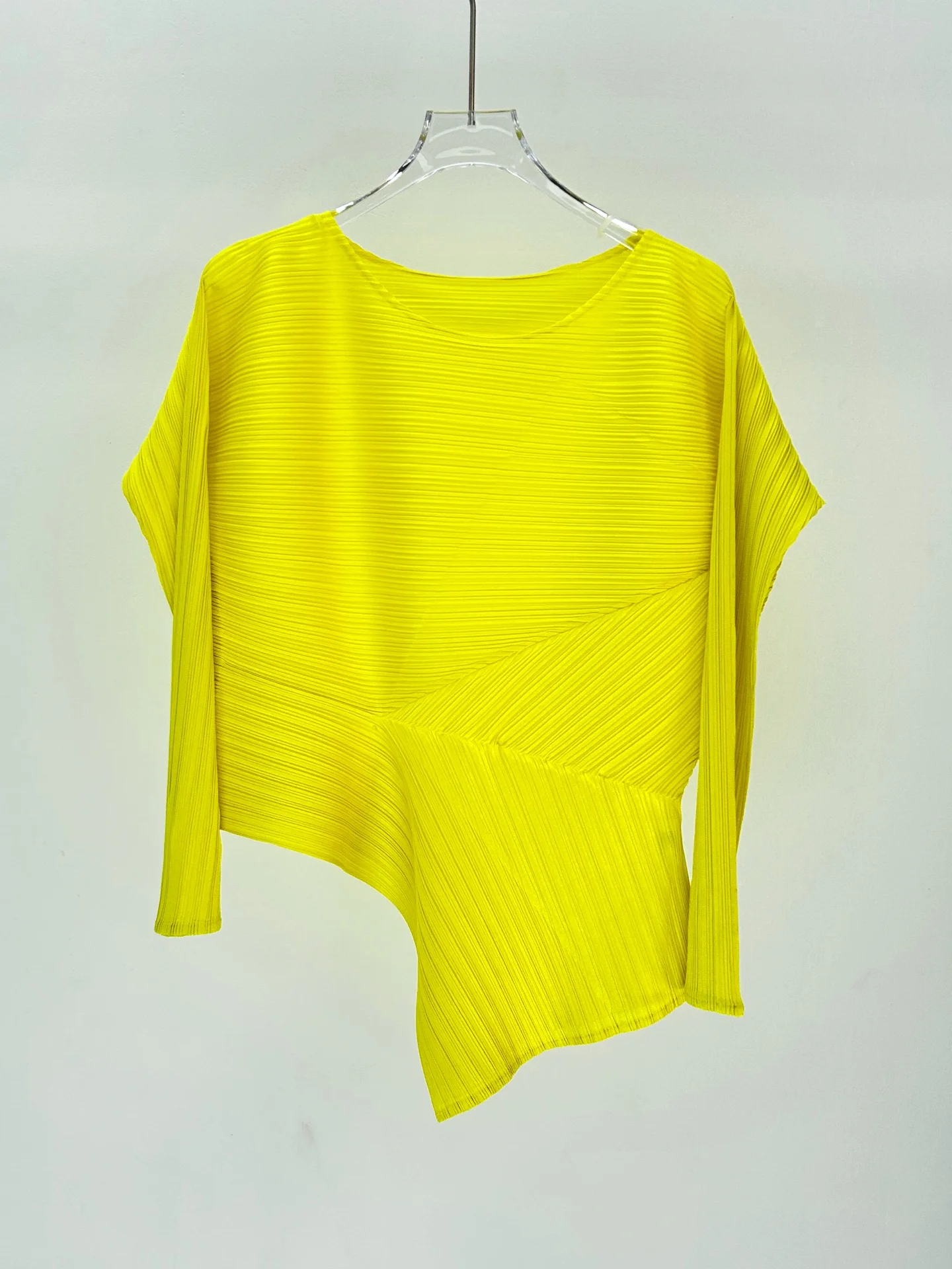 

Новинка Весна/Лето: Женская футболка асимметричного кроя, свободного силуэта, больших размеров, из эластичной комфортной ткани, повседневный топ