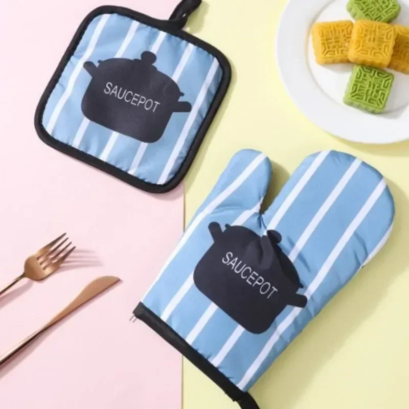 2 Sets Kitchen Baking Cooking Accessories Print Oven Mitt Glove Pad Washable Microwave Pizza Anti-Hot Insulation Mat Kitchen