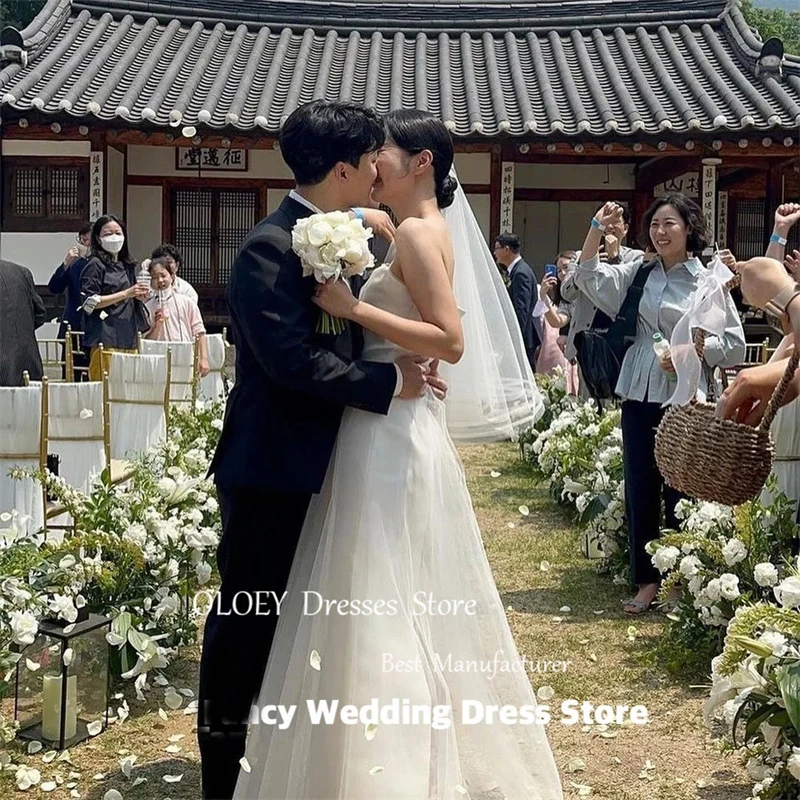 OLOEY Simple Organza Wedding Dresses Strapless Sleeveless A-Line Floor Length Bridal Gowns For Korean Lady Photo Shoot