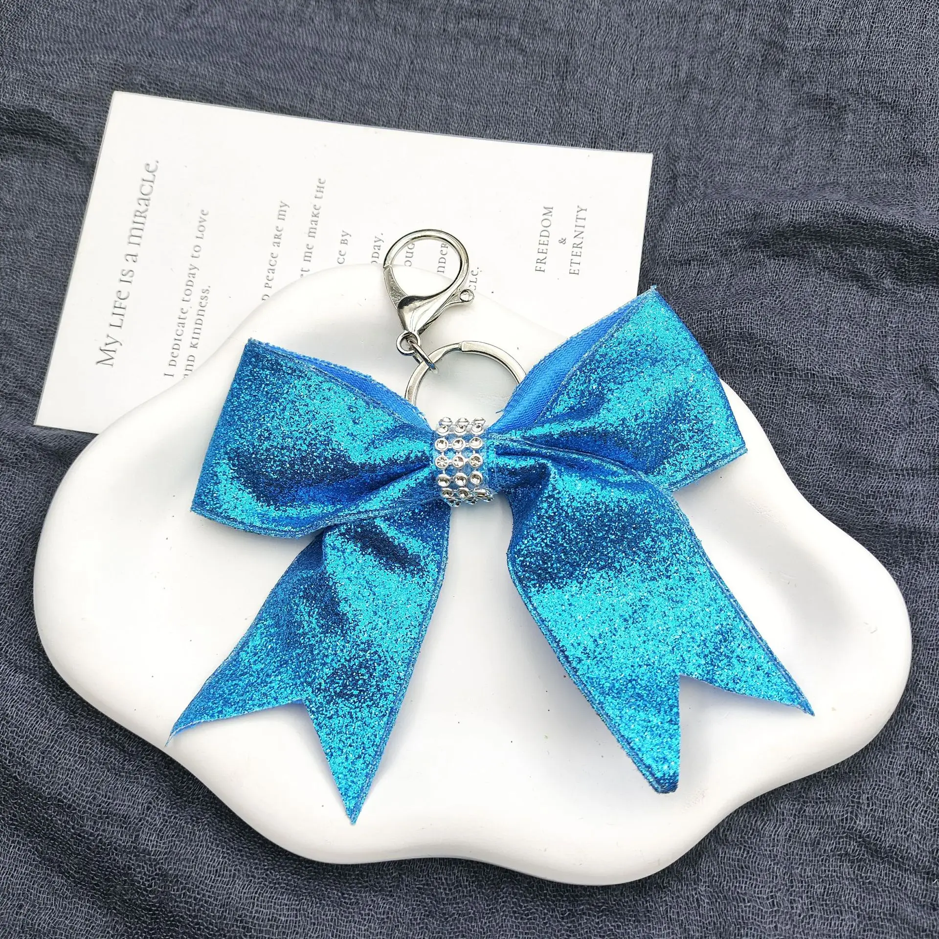 Origineller Seidenband-Schmetterling Schlüsselanhänger Blumen-Cheerleader-Schlüsselring für Mädchen Anhänger Rucksack Schlüsselkette Geschenk – Detail 8
