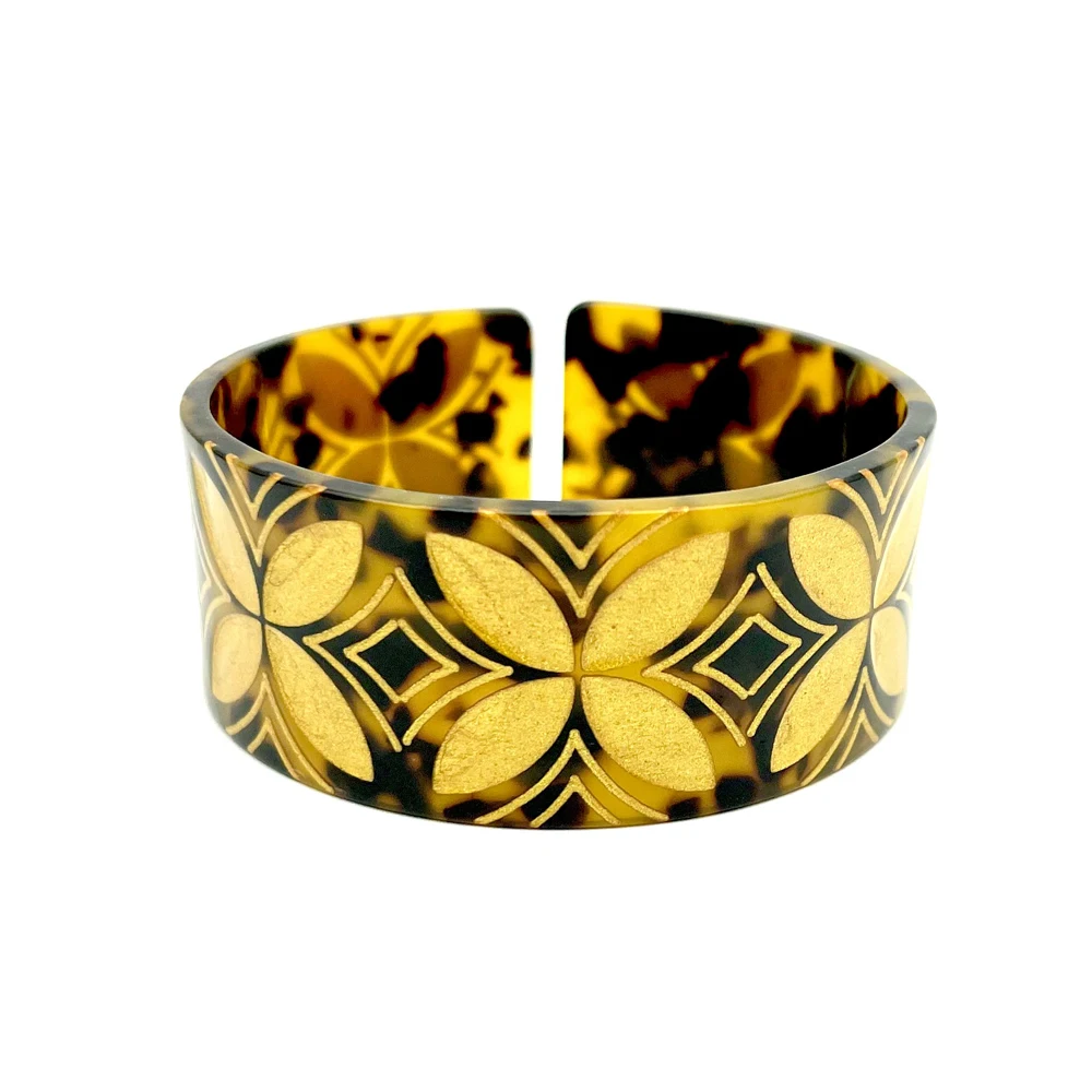 Bohemia Polynesian Pacific Tropical Islanders Plumeria Flower Acrylic Cuff Bangles Bracelet For Women And Girls