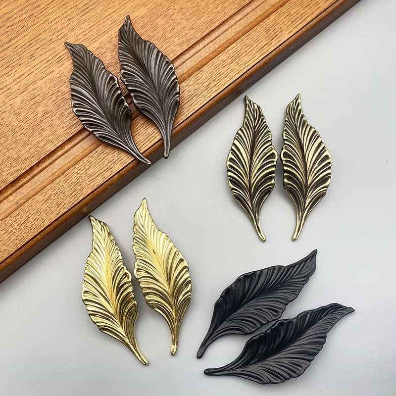 Zinklegierung Blatt symmetrische antike Bronze Schranktür Schublade Installation Griff Kleiderschrank Türgriff Heimdekoration