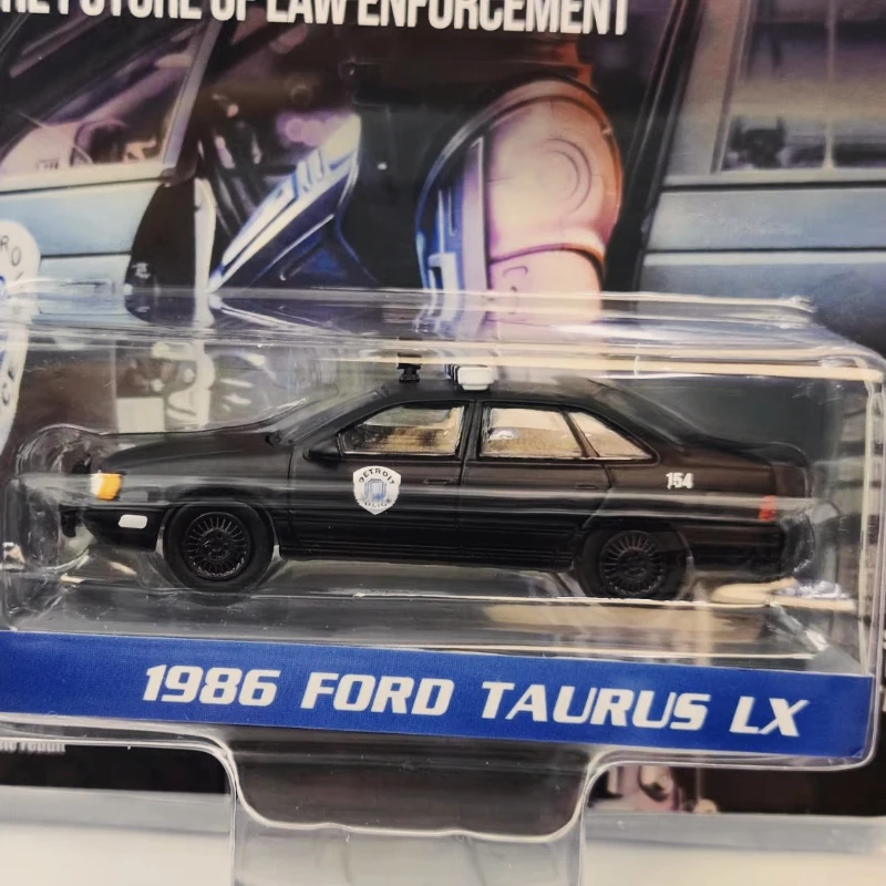 

GreenLight 1:64 RoboCop 1986 Ford Detroit Metro West Police Collection Toys Small Gifts Model Wall Pendants