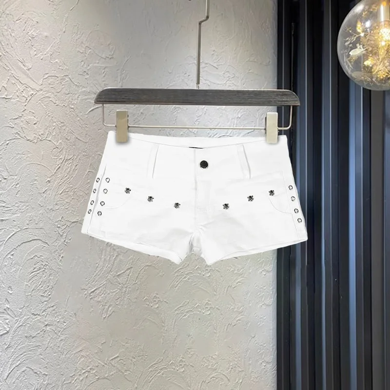 

Женские дизайнерские тонкие шорты y2k с заклепками, сексуальные белые джинсовые супер шорты с низкой посадкой, шорты