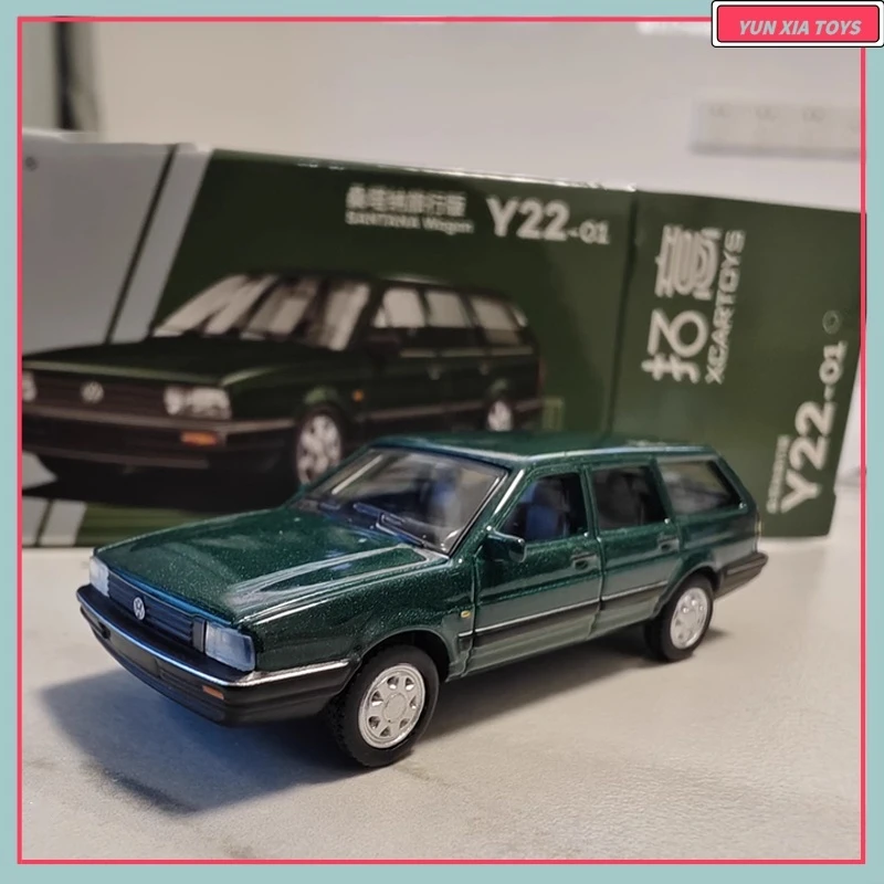 

2025 Xcartoys Miniature Alloy Model Car Toy 1/64 Travel Version In Dark Green Retro Color For Collectors And Kids Gift