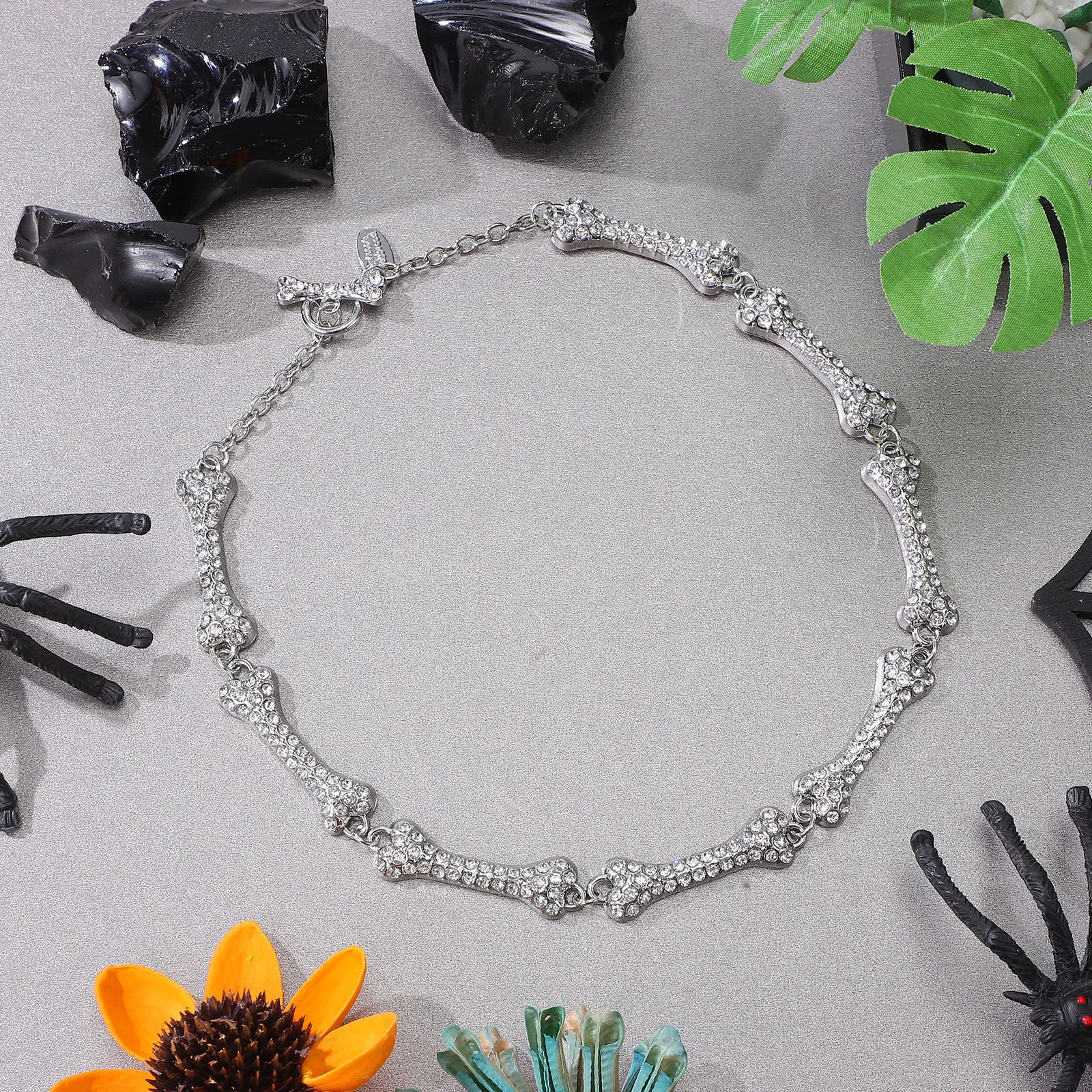 

Minimalist Rhinestones Bone Necklace Copper Clavicle Chain Halloween Jewelry Gift for Friends Bone Necklace