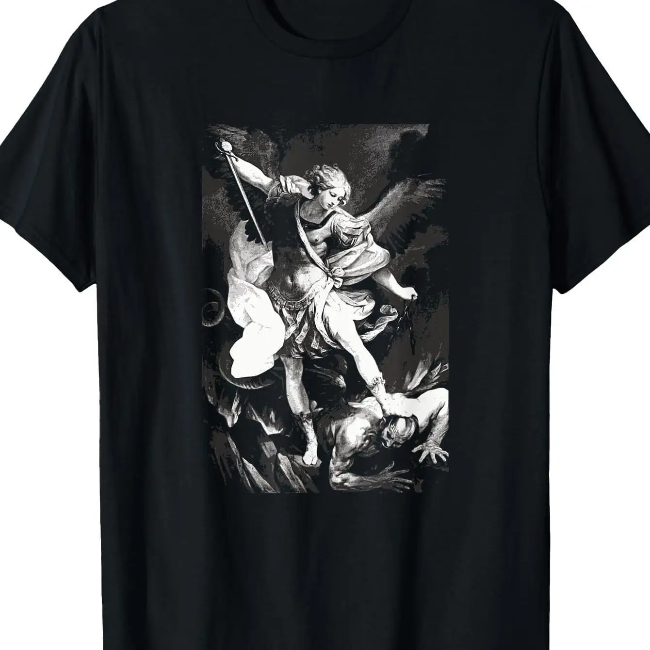 تي شيرت سانت مايكل رئيس الملائكة الكاثوليكية - ملابس دينية سوداء مع عمل فني مايكل القتال شيطان - تي شيرت قطني عالي التحمل #1