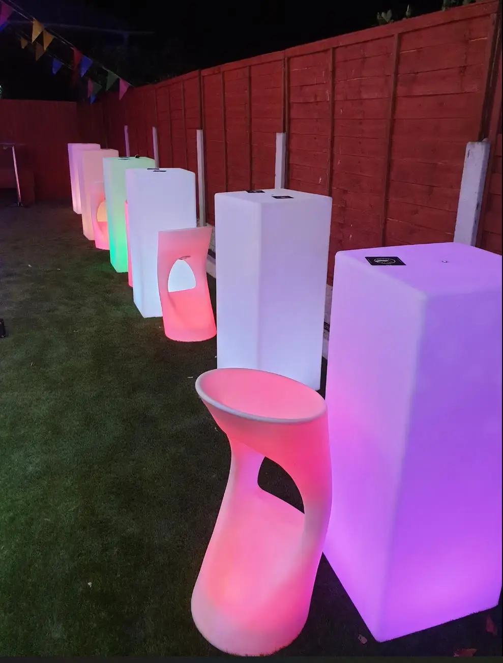 البلاستيك مربع طويل القامة بار Led عمود مربع العمود الزفاف طاولة كوكتيل ملهى ليلي قابلة للشحن Led الأثاث #5