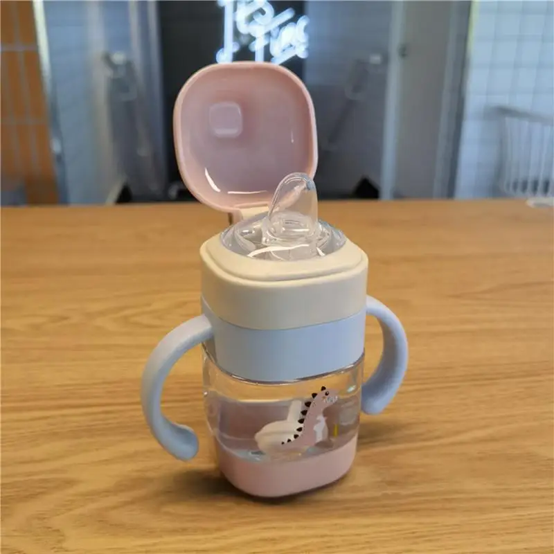 Baby Feeding Bottle Duckbill Design Spill-Proof Transition Cup Gravitation Ball Water Bottle With Non-Slip Double Handle Toddler