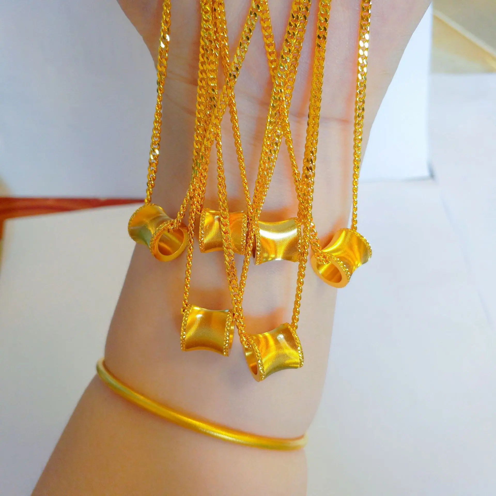 

Women's 24K Gold (AU999) Cat's Eye Slim Waist Set | Openwork carved waist, micro-diamond glow with magnetic closure