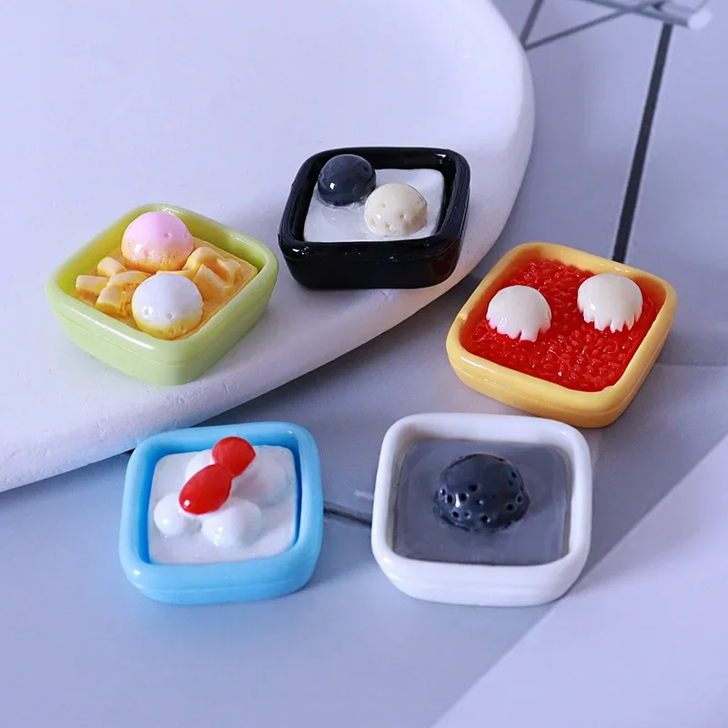 

5pcs Simulated Resin Ice Cream Food And Game Accessories Phone Case Cream Glue Mini Snowball Refrigerator Sticker