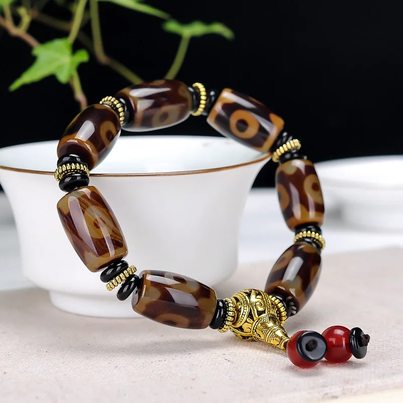 

Agate Tianzhu Bracelet Tibet Three Eyed Tianzhu Bracelet Men's and Women's Agate Jade Bracelet Live Source