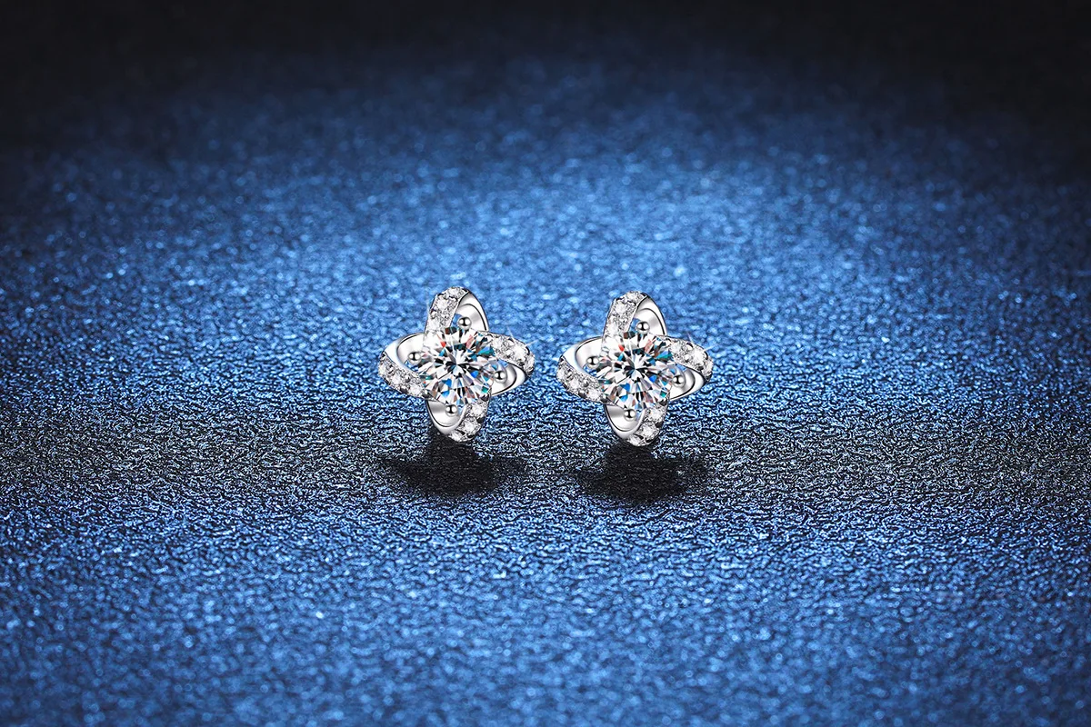 LioraGem Simple 50-Point Moissanite Flower Stud Earrings, Elegant Lucky Knot Ear Stud Platinum PT950 Stamp Jewelry Gifts