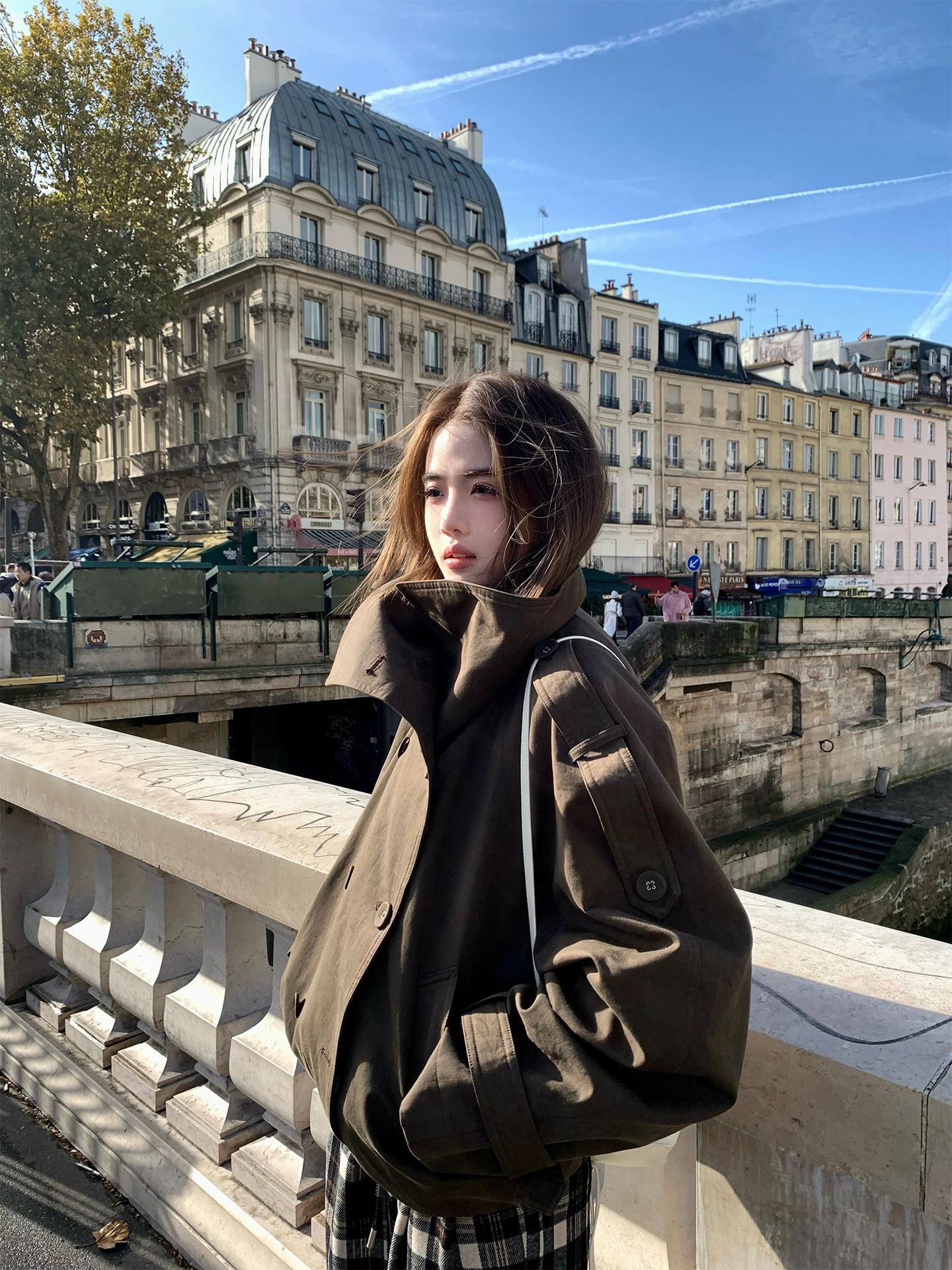 ルーズフィット グリーン ブラウン ジャケット ベルリン フォグ シリーズ レディース ショート アウター クリーンフィット スタイル ショルダーパッド コットン 長袖 ダブルボタン