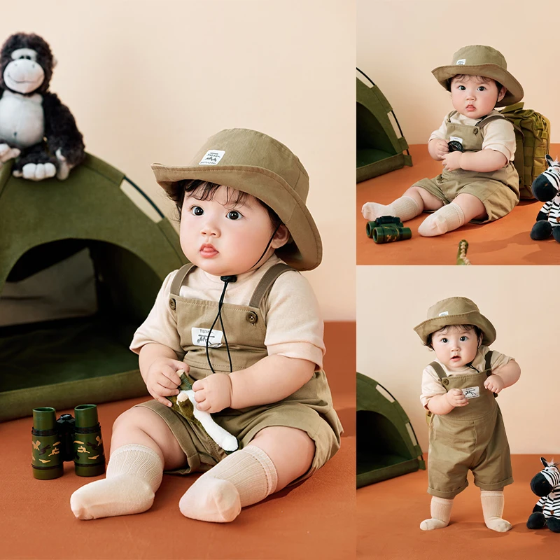 1 Year Old Baby Clothing Newborn Photography Props Adventurer Theme Baby Costumes 4pcs/Set Telescope Map Plush Toy Scene Props
