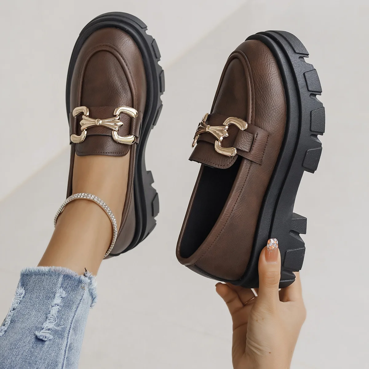 

Female Shoes Women Fashion Mary Janes Round Toe Flats Loafers Oxfords Platform Casual Metal Chain Buckle Ladies Heels Black