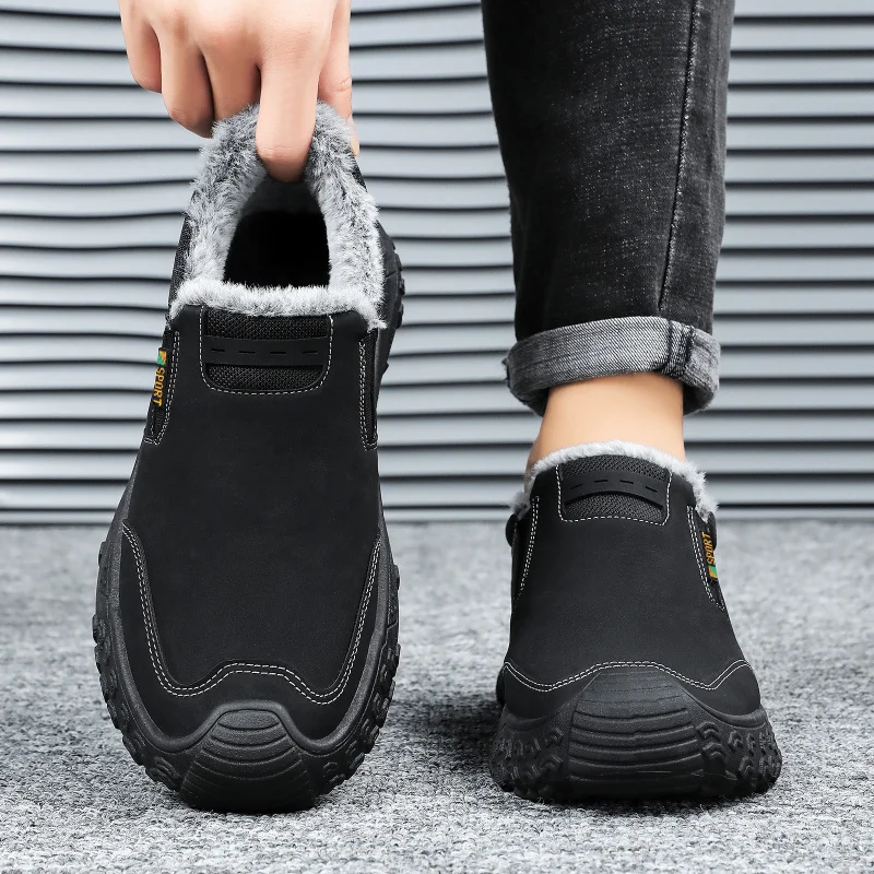 Men's shoes2026New winter slip-on dad cotton shoes, thickened non-slip casual shoes, versatile and warm cotton boots