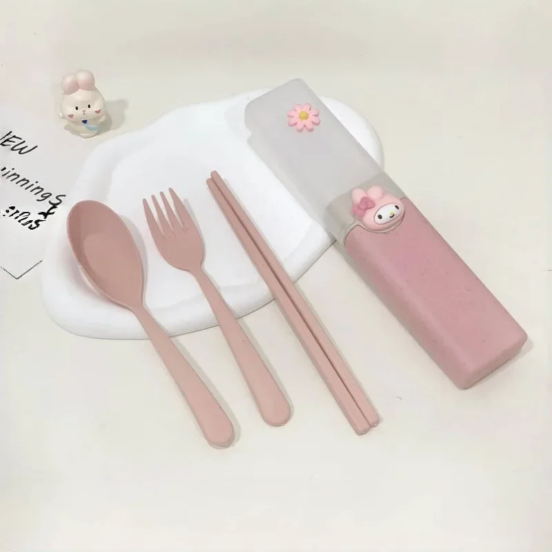 

Вилка и ложка в комплекте, Мультяшные персонажи Kuromi My Melody Cinnamoroll, декоративная портативная посуда
