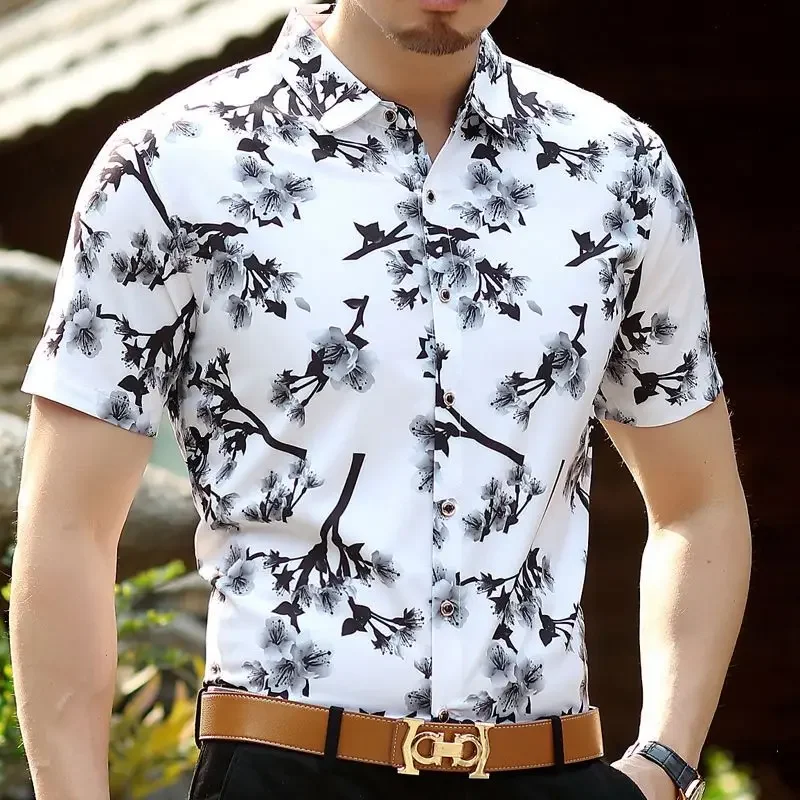 Summer New Ice Silk Short Sleeved Shirt Without Iron Casual Printed Shirt for Men\'s New Style