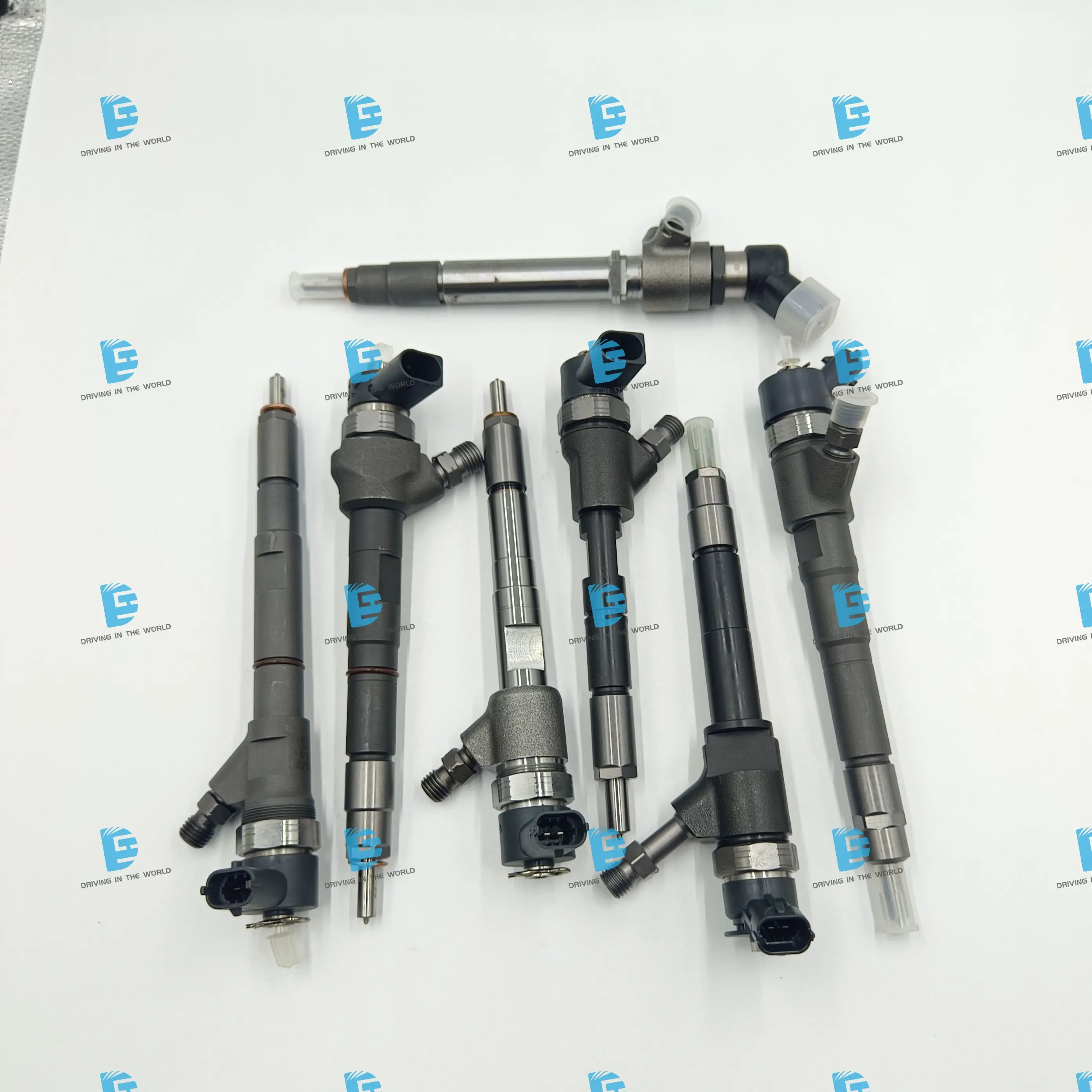 New fuel injector 0445110498 0305BAM00270N suitable for Mahindra diesel fuel injectors in India